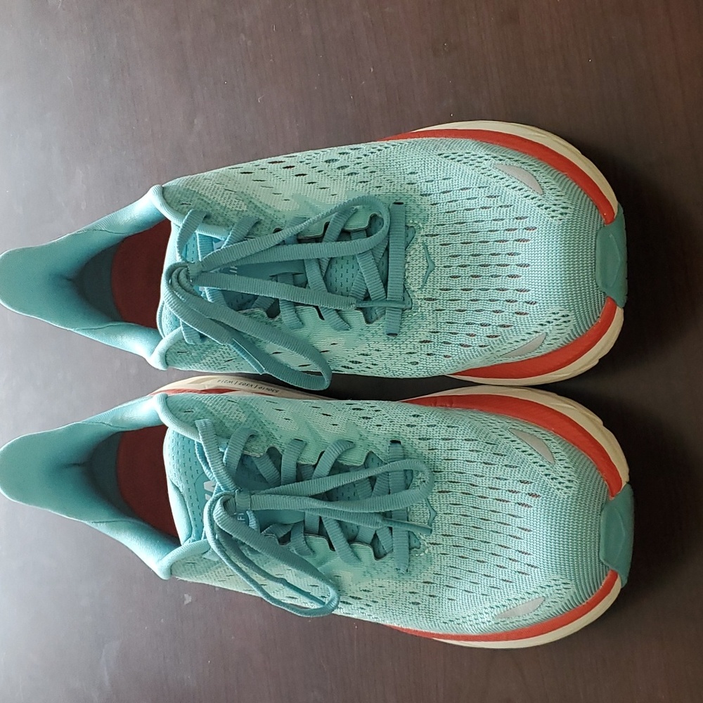 Women's Hoka Clifton 8 Sneaker Shoe 8.5 8 1/2